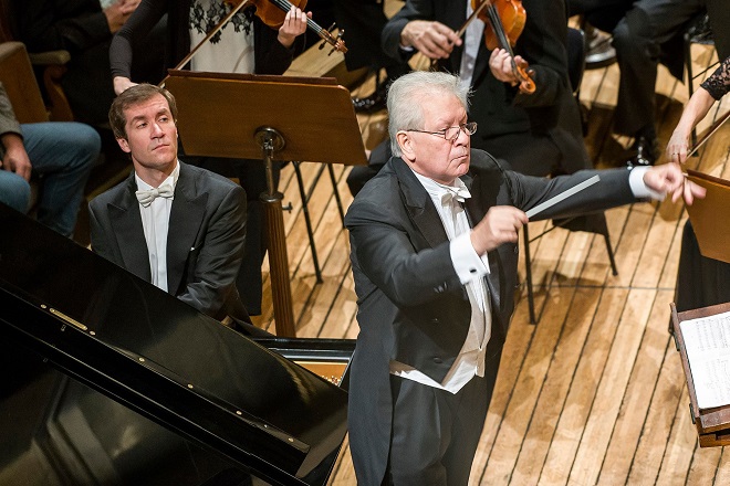 Nikolaj Luganskij - Jiří Bělohlávek - Česká filharmonie - Praha 2015 (foto ČF)