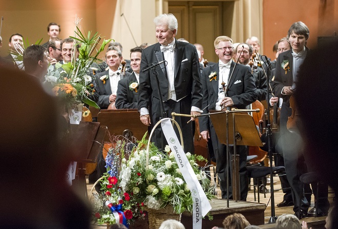 Česká filharmonie - Jiří Bělohlávek - zahajovací koncert 1.10.2015 (foto ČF)