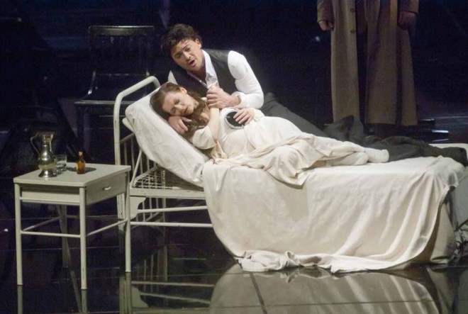 Giuseppe Verdi: La Traviata - Deutsche Oper Berlin (foto © Marcus Lieberenz)