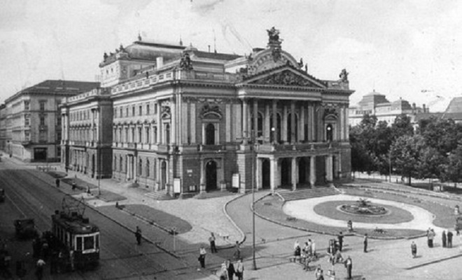 Divadlo Na hradbách Brno - nynější Mahenovo divadlo (foto archiv)