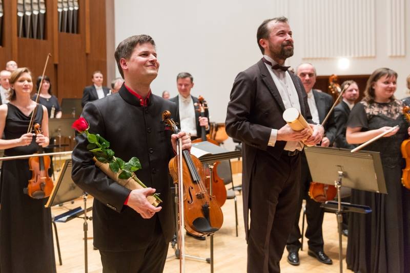 Roman Patočka, Marek Ivanović, Komorní filharmonie Pardubice - Pardubice 14./15./16.3.2016 (foto FB KFP)