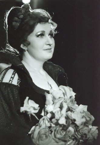 Antonín Dvořák: Rusalka - Eva Urbanová (Cizí kněžna) - DJKT Plzeň 1988 (foto archiv DJKT)