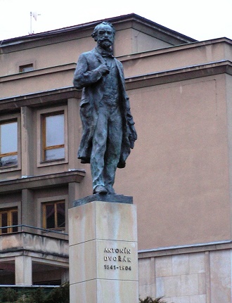 socha Antonína Dvořáka v Přibrami (zdroj wikipedia.org)