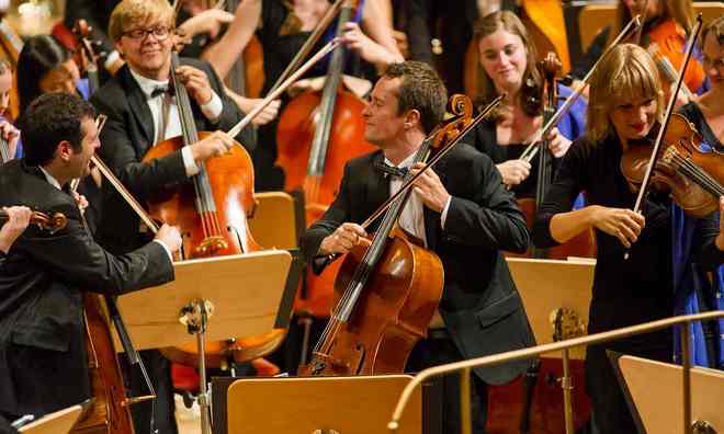 European Union Youth Orchestra (foto Peter Adamik)