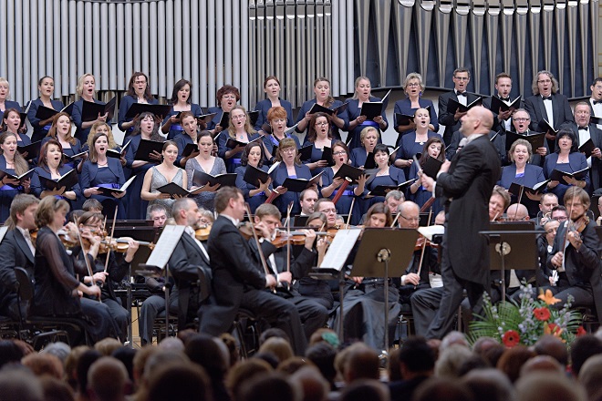 G.Mahler: Symfónia č.2-Auferstehung - 19.5.2016 Bratislava (foto © Jan Lukáš)