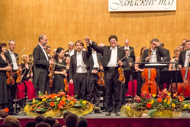 Symfonický orchestr hlavního města Prahy FOK - Pietari Inkinen, Guy Braunstein - Janáčkův máj 2016 (foto Jakub Mičovský)