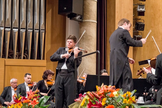 Symfonický orchestr hlavního města Prahy FOK - Pietari Inkinen, Guy Braunstein - Janáčkův máj 2016 (foto Jakub Mičovský)