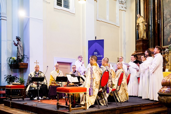 Gjosan-rjú Tendai šómjó, Schola Gregoriana Pragensis - MHF Lípa Musica 2016 (foto Lukáš Pelech Atelier)