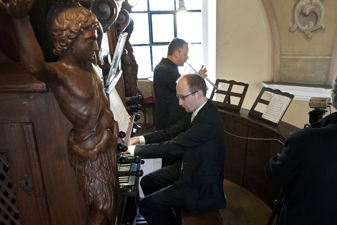 Pardubické hudební jaro 2016 - Chrámový koncert - Pavel Svoboda, Oliver Lakota - Přelouč 30.4.2016 (foto Miloš Kolesár)