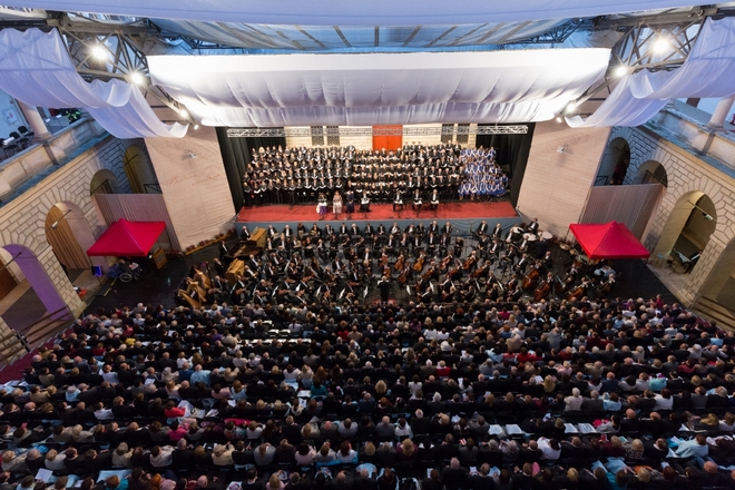 Gustav Mahler: Symfonie Tisíců - Smetanova Litomyšl 2016 (foto František Renza)