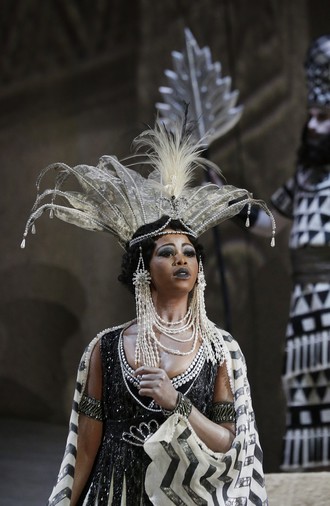 Gioachino Rossini: Ciro in Babilonia - Pretty Yende (Amira) - Rossini Opera Festival 2016 (foto Studio Amati Bacciardi)