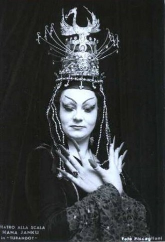 Giacomo Puccini: Turandot - Hana Svobodová-Janků (Turandot) - Teatro alla Scala Miláno 1968 (foto Piccagliani)