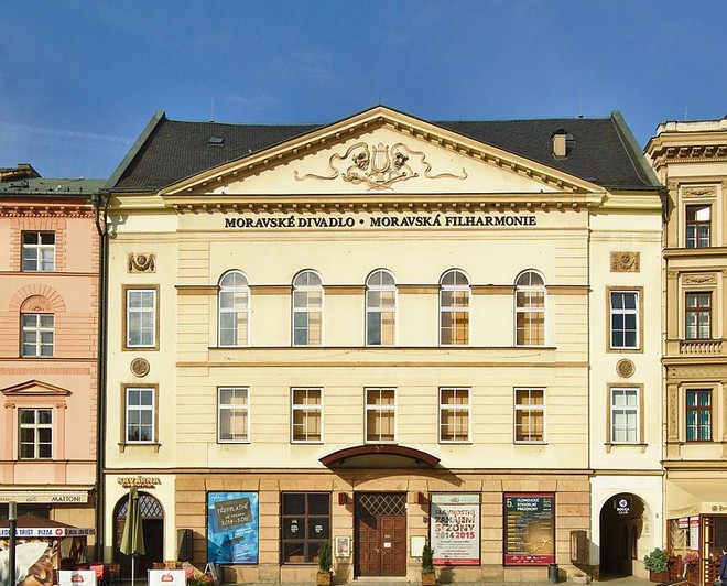 Moravské divadlo Olomouc (zdroj commons.wikimedia.org/Jiří Komárek)