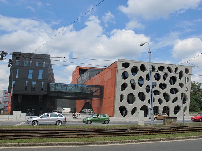 Nové divadlo v Plzni (zdroj commons.wikimedia.org/Hadonos)