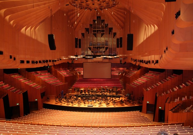 Sydney Opera House - Concert Hall (zdroj sydneyexpert.com)