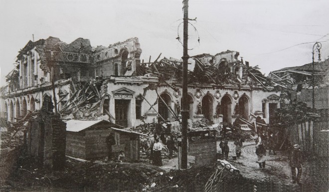 Teatro de la Victoria Valparaíso (1906) - po zemetrasení (zdroj en.wikipedia.org)