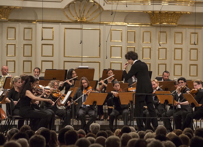 Award Concert Weekend 1 - Albina Latipova, Ciarán McAuley, Camerata Salzburg - Salzburger Festspiele 2016 (foto © Salzburger Festspiele / Marco Borrelli)