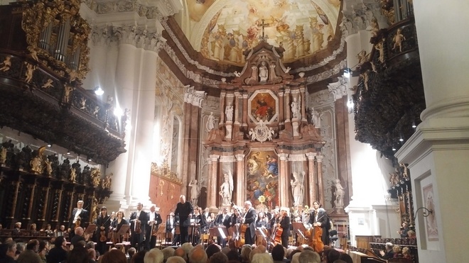 Bruckner Orchester Linz - Dennis Russell Davies - Stiftsbasilika St. Florian 29.9.2016 (foto J.Průša)
