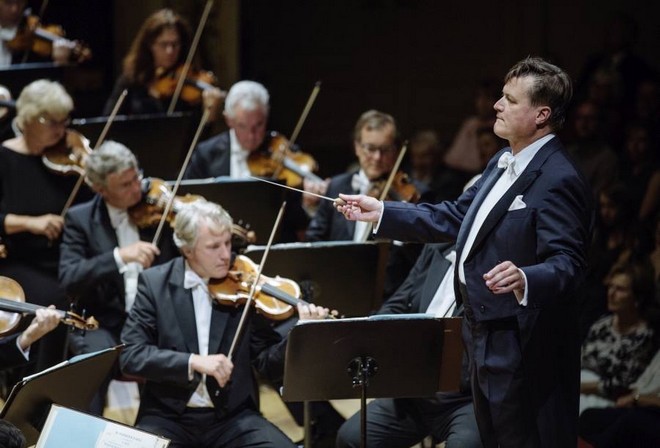 1. Symphoniekonzert - Sächsische Staatskapelle Dresden, Christian Thielemann - Semperoper Drážďany 2016 (foto Oliver Killig/FB Staatskapelle Dresden)