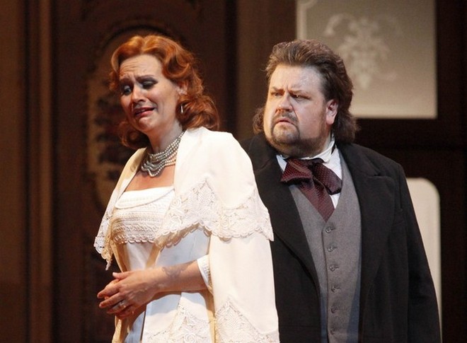 Richard Wagner: Tannhäuser - Anja Kampe (Elisabeth) a Johan Botha (Tannhäuser) - Wiener Staatsoper 2010 (foto WSO)