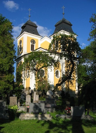 Barokní kostel sv. Maří Magdalény v Deštné (zdroj orlickehory.net)