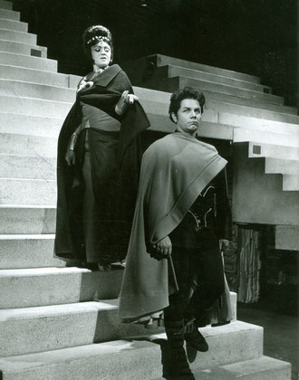 Giuseppe Verdi: Nabucco - Eva Gebauerová (Abigail), Jaroslav Hlubek (Ismael) - NDM Ostrava 1968 (foto František Krasl/archiv NDM Ostrava)