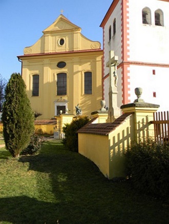 Kostel svatého Václava v Dobrušce (zdroj archiv)