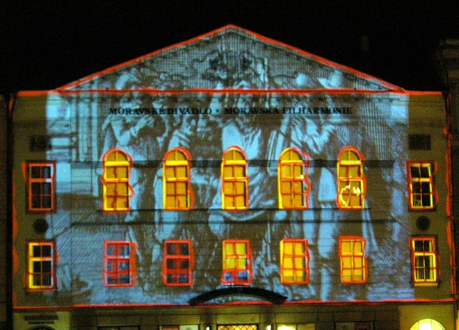 Moravská filharmonie Olomouc - videomapping 22. 9. 2016 (zdroj FB MFO)