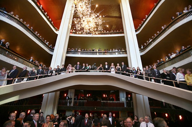 foyer Metropolitní opery New York (foto archiv)