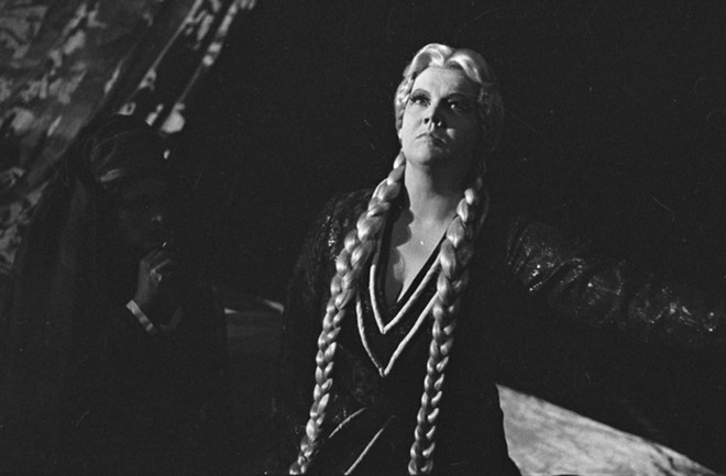 Richard Wagner: Tristan a Isolda - Jarmila Krásová (Isolda) - Státní divadlo Zdeňka Nejedlého Ústí nad Labem 1972 (foto © Jaromír Svoboda/Divadelní ústav)