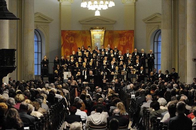 Závěrečný koncert - Filharmonie Brno, Pražský filharmonický sbor - Svatováclavský hudební festival 2016 (foto Ivan Korč)