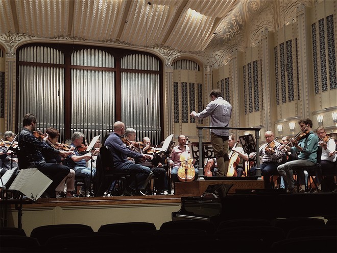 Jakub Hrůša na generální zkoušce s Cleveland Orchestra (foto archiv autora)