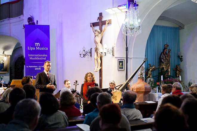 Adam Michna z Otradovic: Loutna česká - Gabriela Eibenová, Adam Viktora, Daniela Čermáková, Ensemble Inégal - Lípa Musica 2016 (foto Lukáš Pelech Atelier)