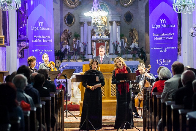 Adam Michna z Otradovic: Loutna česká - Gabriela Eibenová, Daniela Čermáková, Adam Viktora, Ensemble Inégal - Lípa Musica 2016 (foto Lukáš Pelech Atelier)