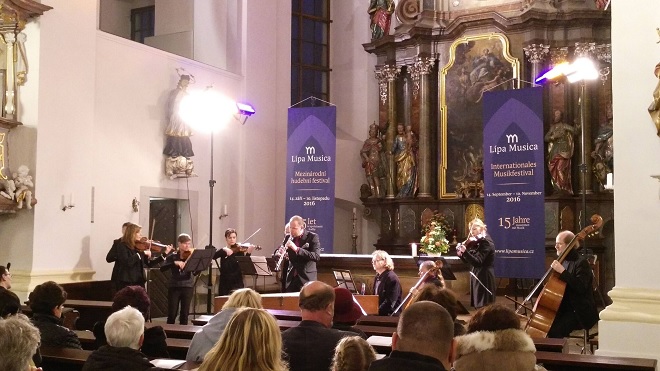 Pomozte nám slyšet - Vilém Veverka, Ensemble 18+ - Lípa Musica 2016 (foto Lípa Musica)