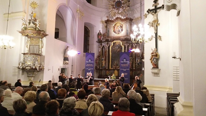 Pomozte nám slyšet - Vilém Veverka, Ensemble 18+ - Lípa Musica 2016 (foto Lípa Musica)