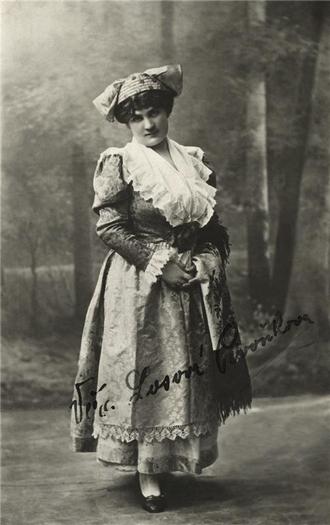B. Smetana: Tajemství - Věra Pivoňková (Panna Róza) - ND 1913 (zdroj archiv ND)