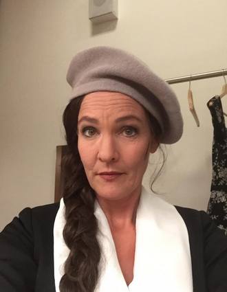 Marlis Petersen jako Manon - foto ze zákulisí Wiener Staatsoper 2015 (zdroj FB umělkyně)