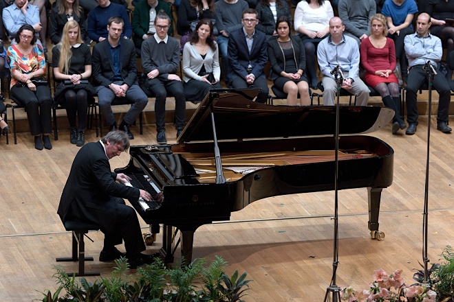 Klavírny recitál - Boris Berezovsky - BHS 22.11.2016 (foto © Jan F. Lukáš)