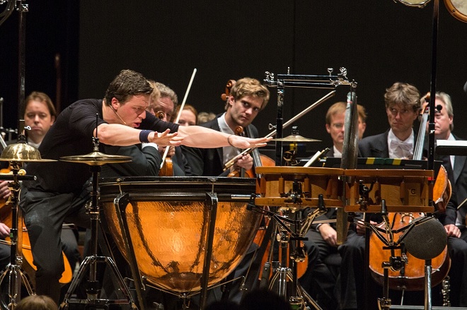 Martin Grubinger, Symphonieorchester des Bayerischen Rundfunks - Mnichov 11.11.2016 (foto © Peter Meisel / BR)