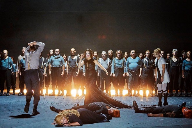 Giacomo Meyerbeer: Die Hugenotten - Mainfranken Theater Würzburg 2016 (foto © Nik Schölzel/FB Mainfranken Theater Würzburg)