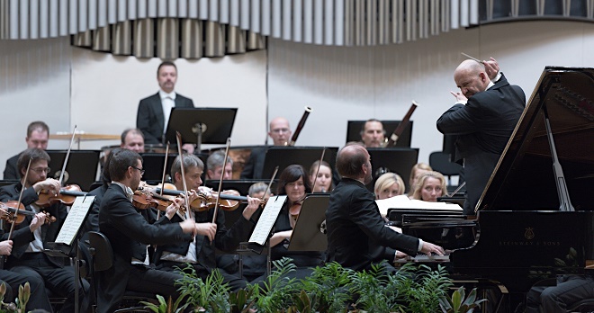 Louis Lortie, Emmanuel Villaume, PKF-Prague Philharmonia - BHS 1.12.2016 (foto © Jan F. Lukáš)