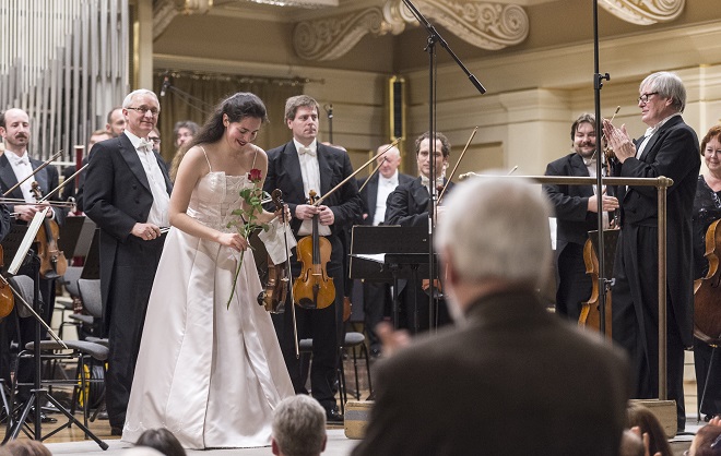 Lyrický Schumann, epický Dvořák - Sophia Jaffé, Petr Altrichter, Filharmonie Brno - Praha 30.11.2016 (foto Jiří Jelínek)