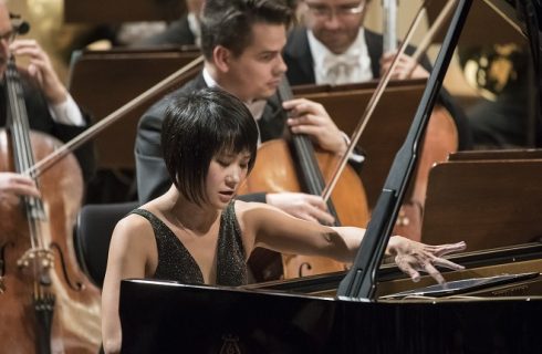 Yuja Wang, Česká filharmonie – Praha 6. 12. 2017 (zdroj ČF / foto © Petra Hajská)