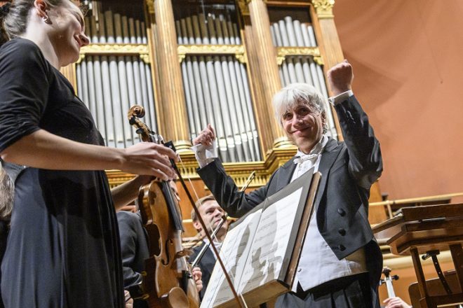 Česká filharmonie, Giovanni Antonini - dirigent (foto Petra Hajská)