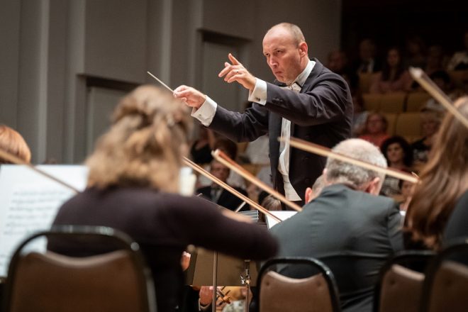 Stanislav Vavřínek a Komorní filharmonie Pardubice (zdroj Komorní filharmonie Pardubice)