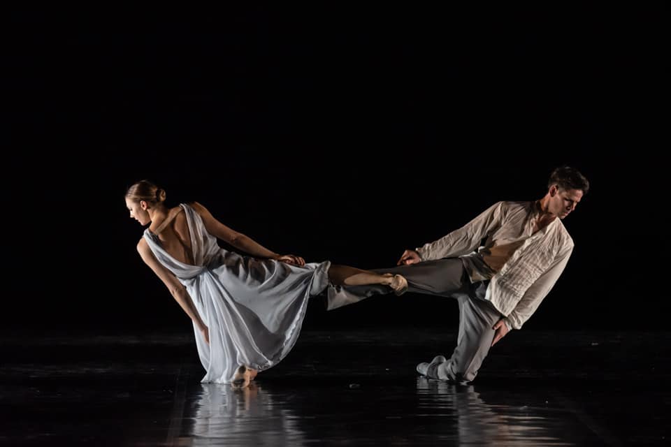Pražský komorní balet, Petr Zuska – Epitaf – Tereza Hloušková a Ondřej Vinklát (foto Serghei Gherciu)