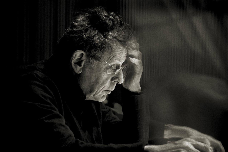 Philip Glass 2012 (foto Andreas Bitesnich)
