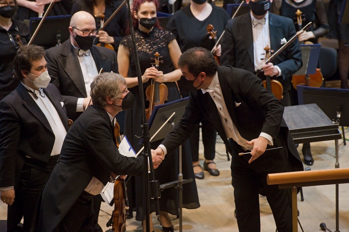 Jakub Klecker a Moravská filharmonie Olomouc - Koncert na přání 2021 (foto Moravská filharmonie Olomouc)