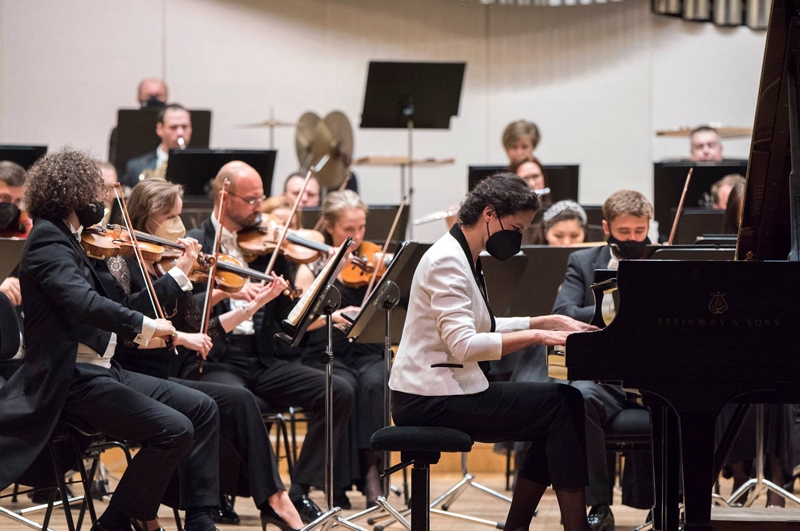 Slovenská filharmonie, Daniel Raiskin, Jordana Palovičová (foto Alexander Trizuljak)